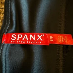 SPANX Black Shapewear Sara Blakey size small warm leggings NWOT